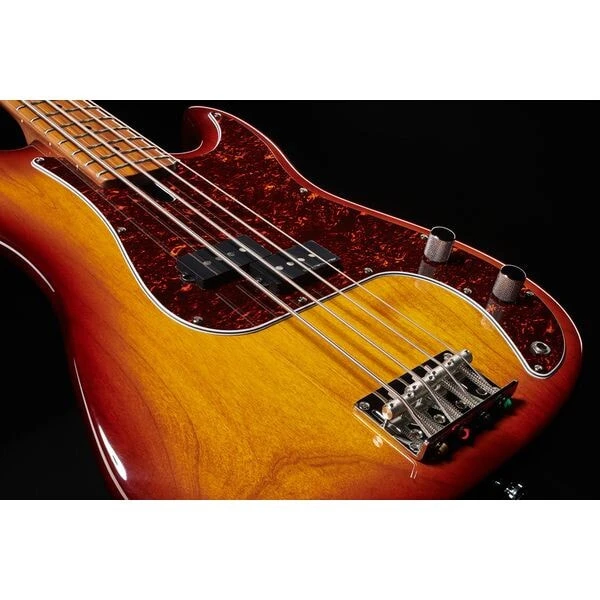 Marcus Miller P5 Alder-4 TS