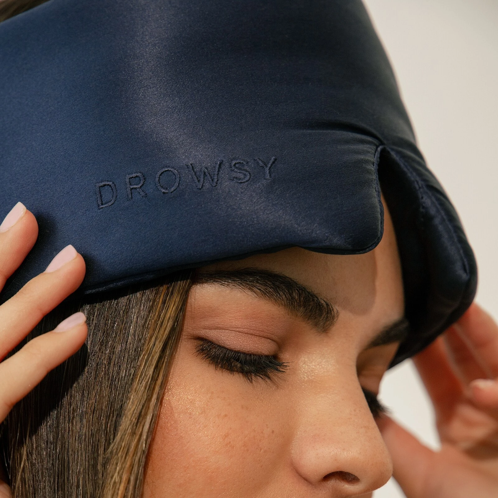 Drowsy Moonlight Shadow Eyelash Protecting Sleep Mask