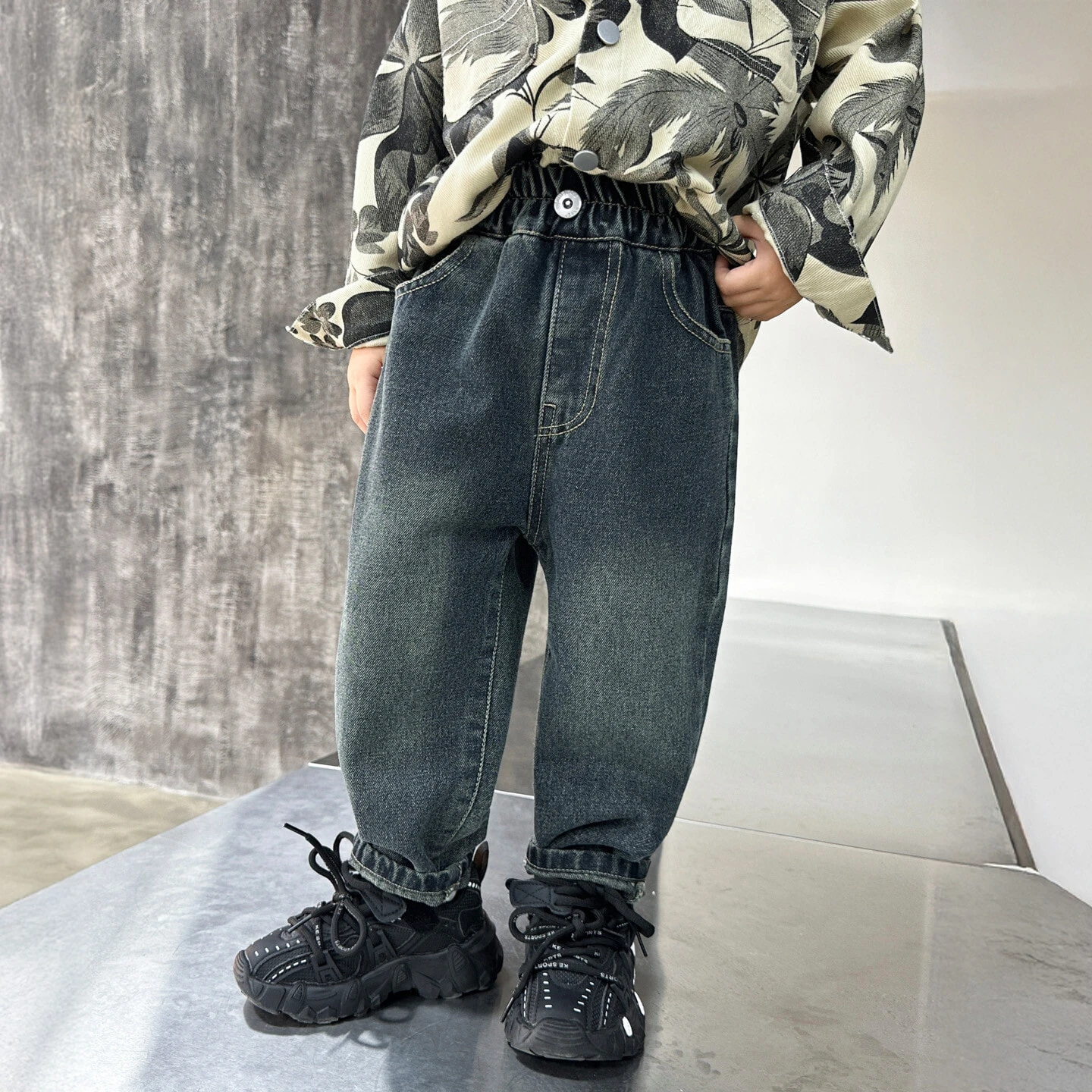 EASTERN CAMEL Kids Jeans Moderate Cooling
