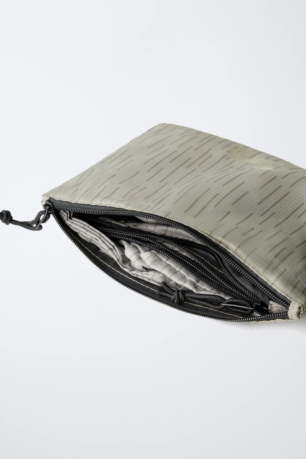 Explorer foldable tote bag