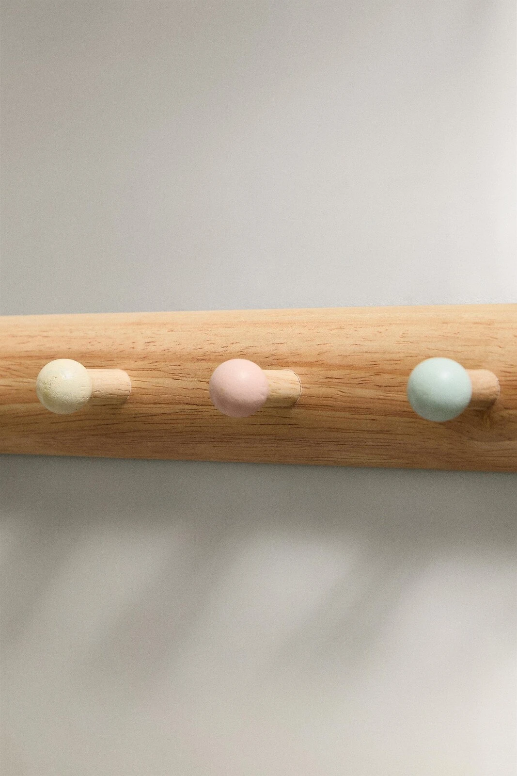 Children’s multicoloured wall hanger