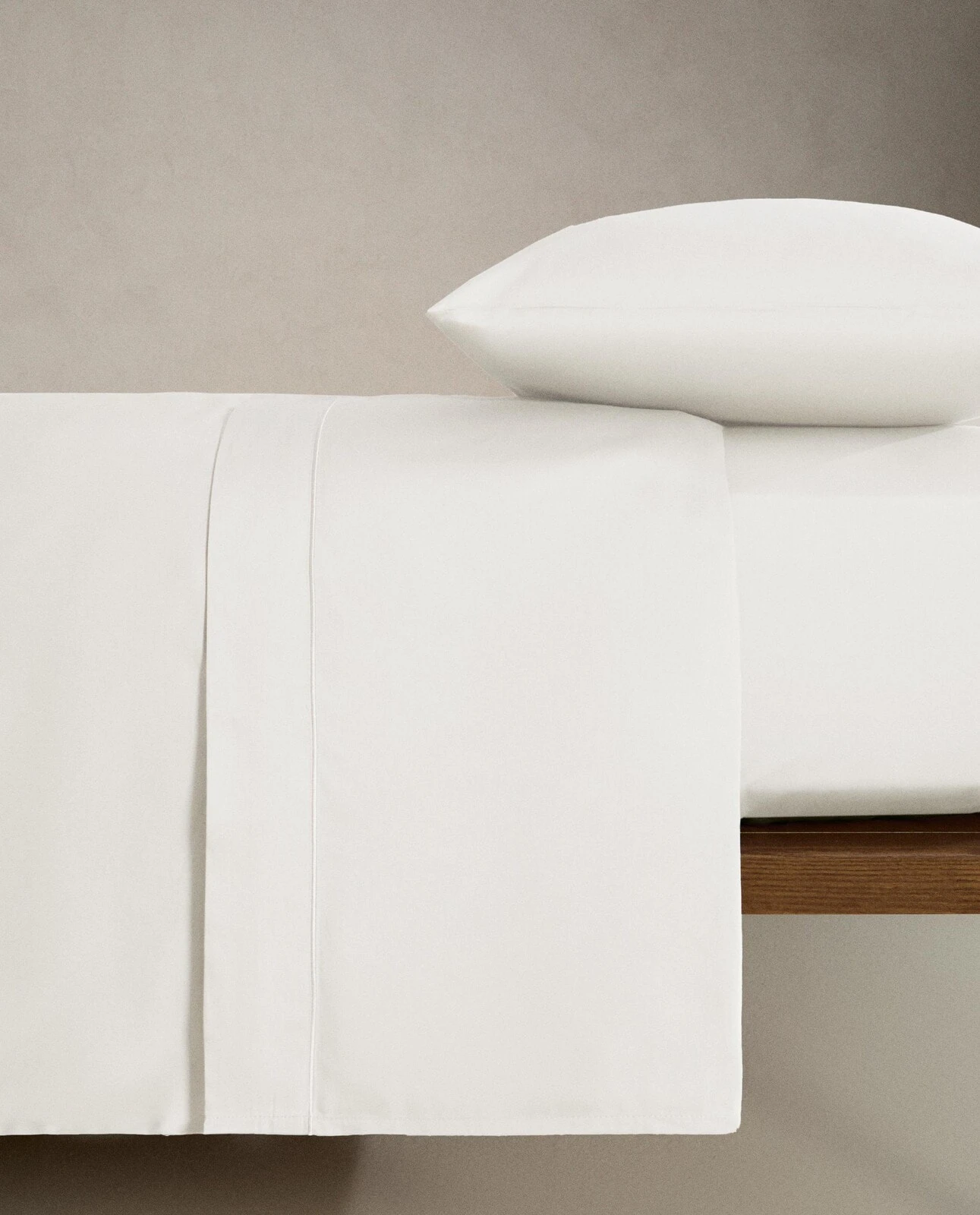(300 thread count) sateen fitted sheet | 40 cm high