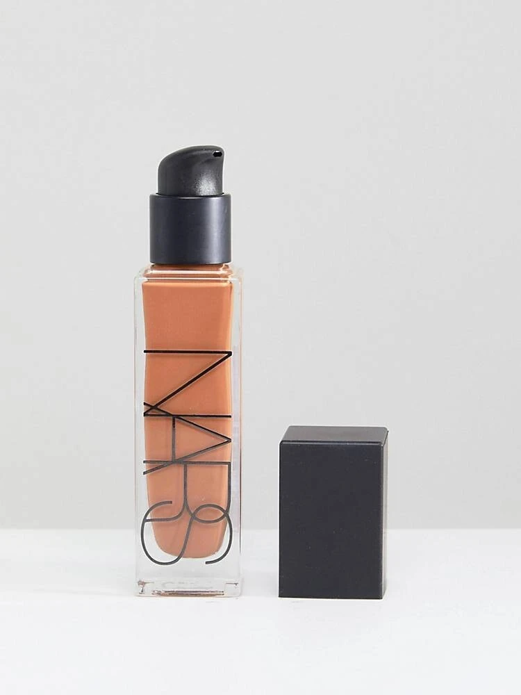 NARS – Langanhaltende Grundierung für eine natürlich strahlende Haut