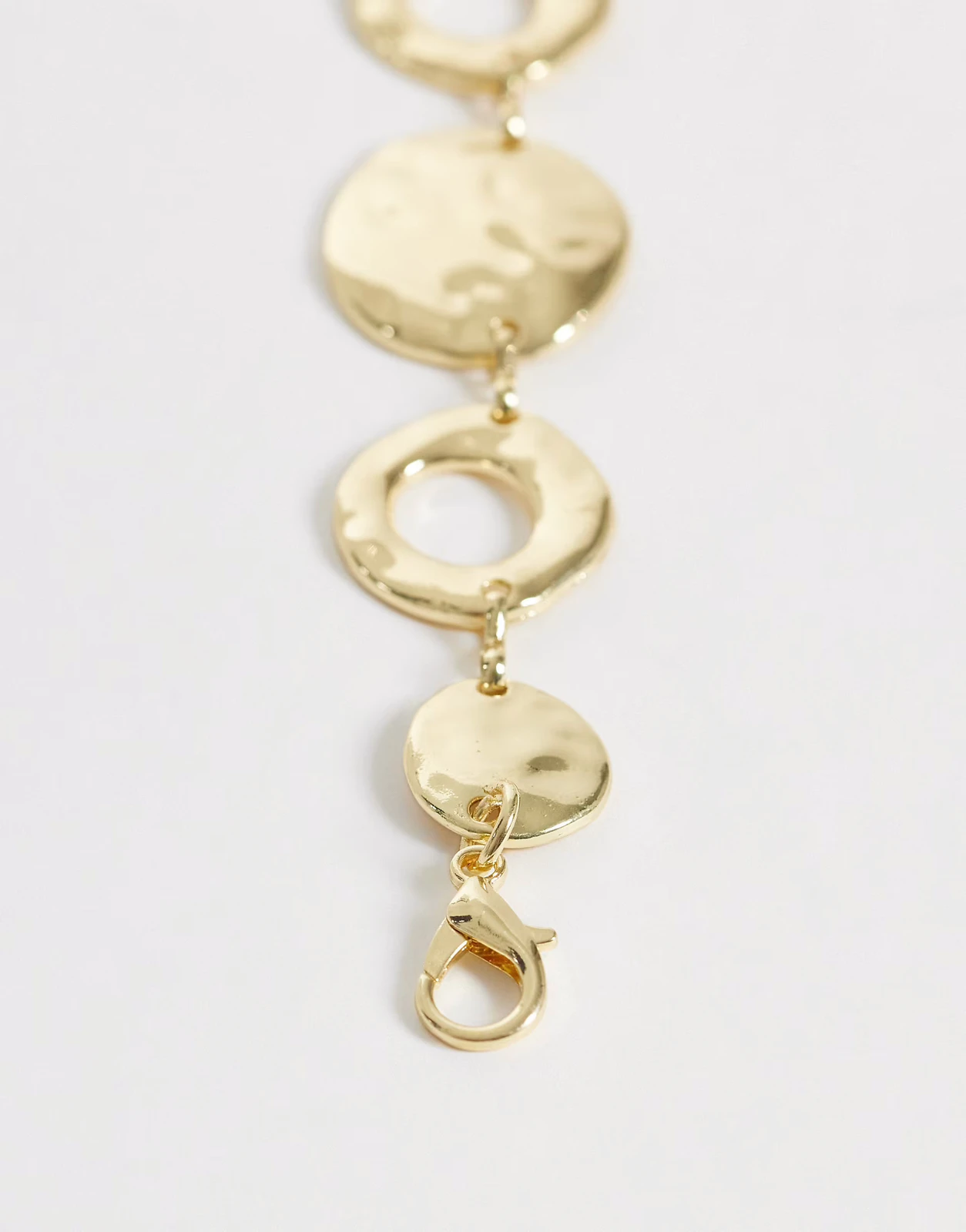 My Accessories – Oversize-Gürtel in Goldoptik mit gehämmerten Ringgliedern