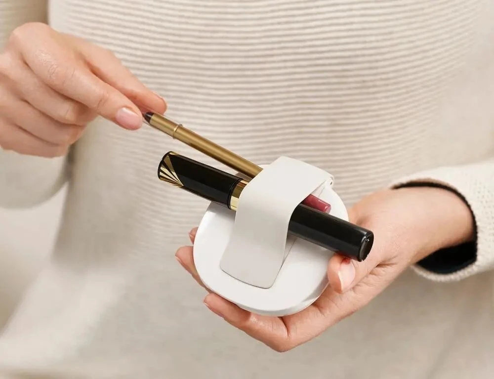 Lusterko kosmetyczne Joseph & Joseph 2-in-1 compact magnifying mirror Viva ™ Josephjoseph® Lommespejl