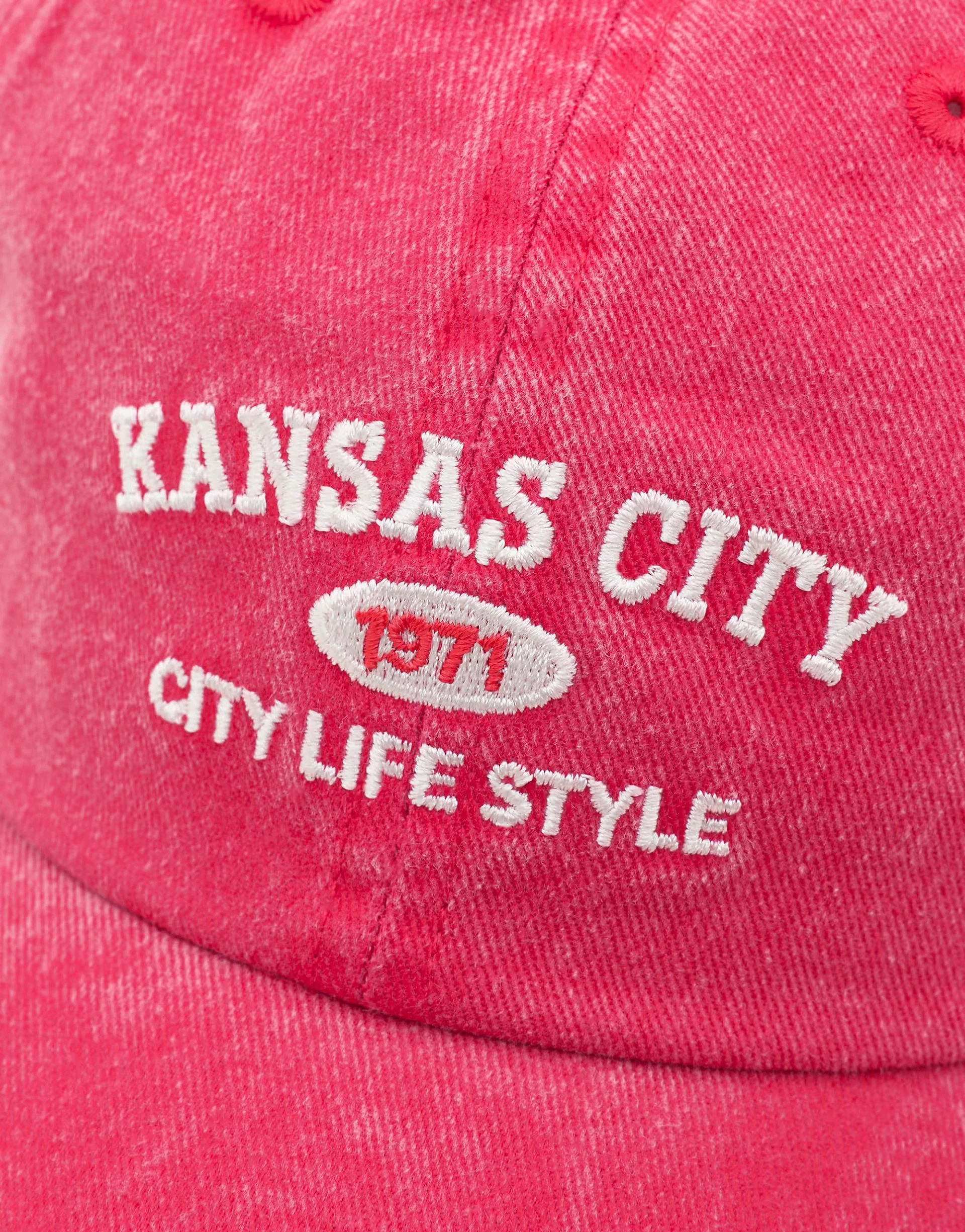 Pull&Bear – Kansas City – Kappe in Rot